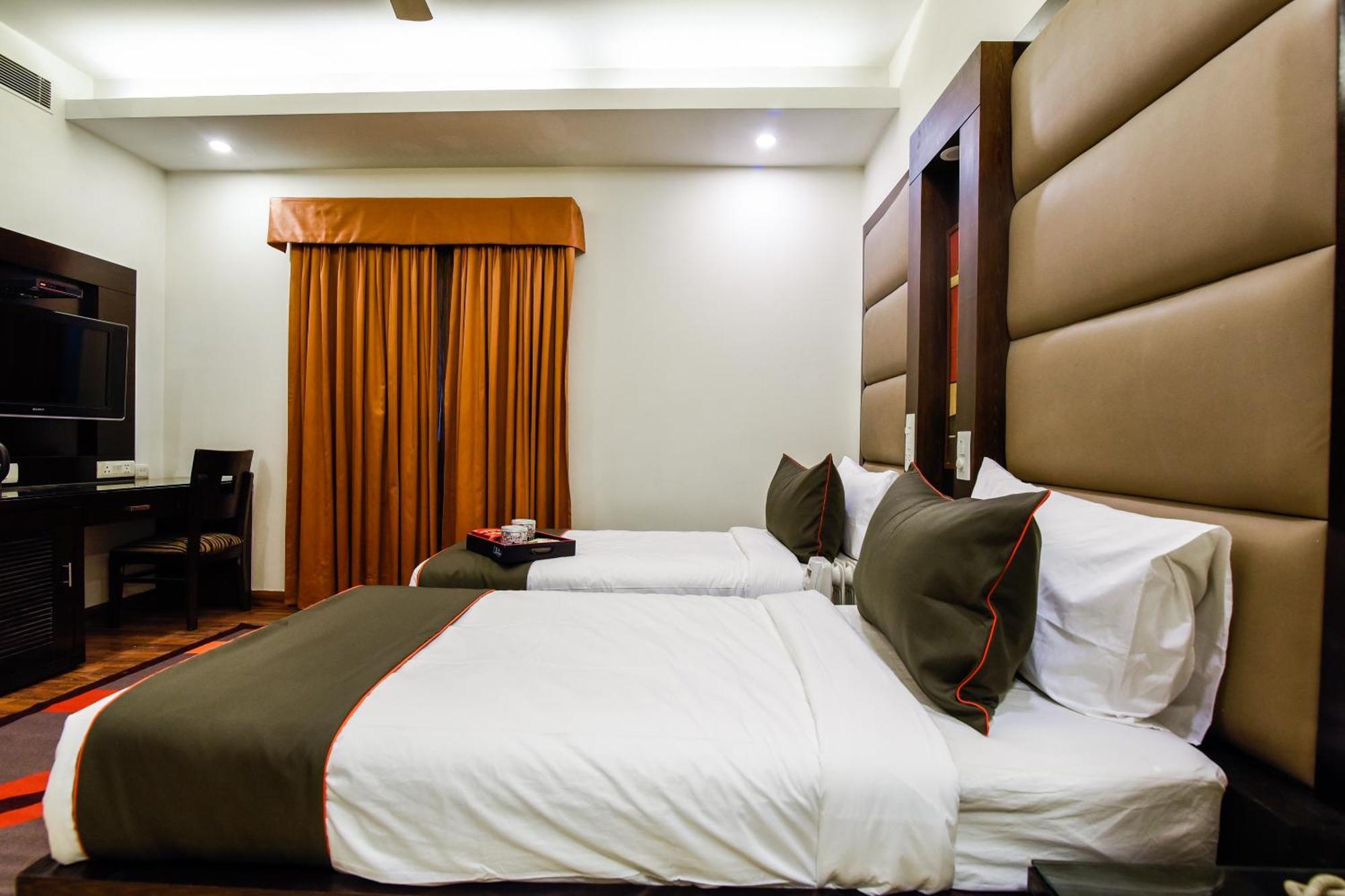 Hotel O Venkata Sai Sadan Mathrusree Nagar Kondapur  Esterno foto