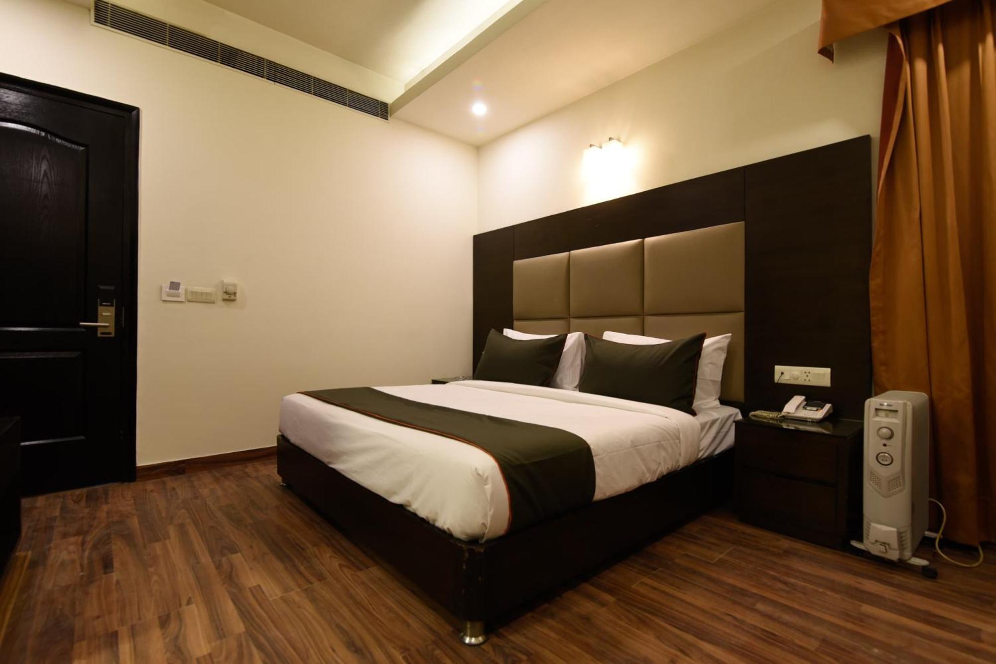 Hotel O Venkata Sai Sadan Mathrusree Nagar Kondapur  Esterno foto